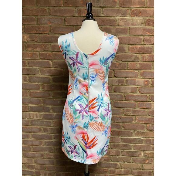 Patrizia Luca Milano Floral Sleeveless V-Neck Sheath Dress Size Medium NW… - Picture 2 of 5